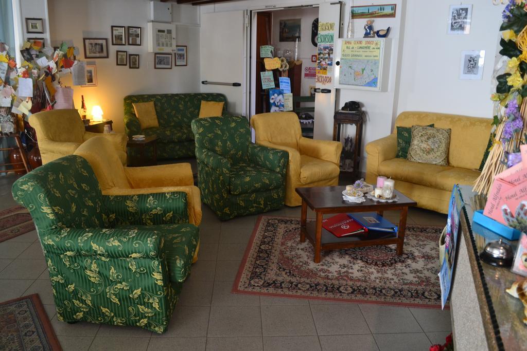 Hotel Alfredo'S Rimini Buitenkant foto